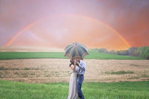 Going the Distance: What to Send Your Long Distance Boyfriend/Girlfriend