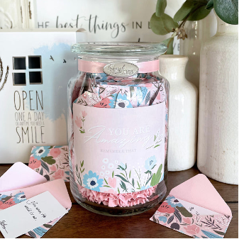 Personalized Anniversary Gift Ideas for Elderly Couples