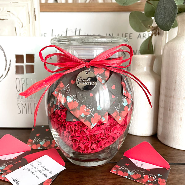 Happy Valentine’s Jar of Notes (Round)