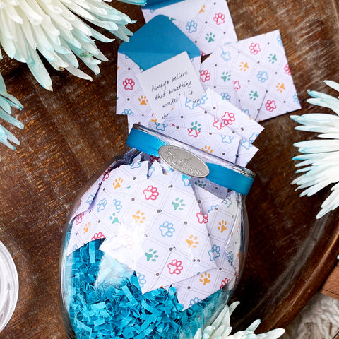 How Small Notes Can Make Thoughtful Sympathy Gifts Special