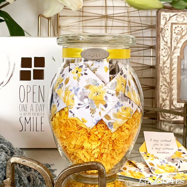 Ready-made Sets - Thoughtful Gift Ideas | KindNotes: Jar of SMILES